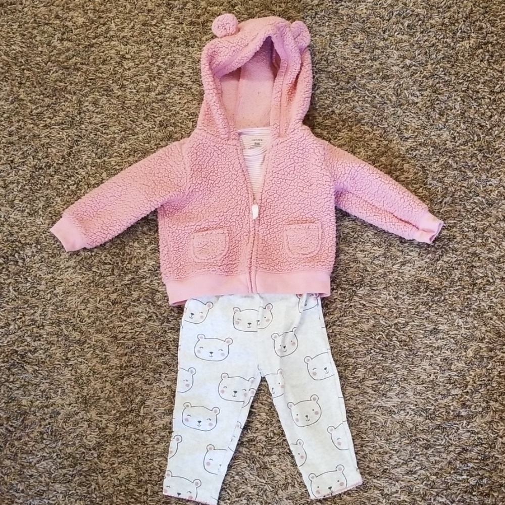 Carter's 3pc. Set. Size 9 Month.